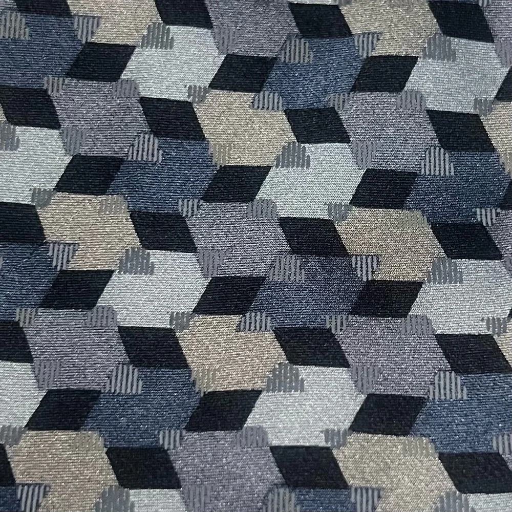 DKNY 100% Silk Men’s Designer Tie Gray Blue Geometric‎ Business Casual Necktie